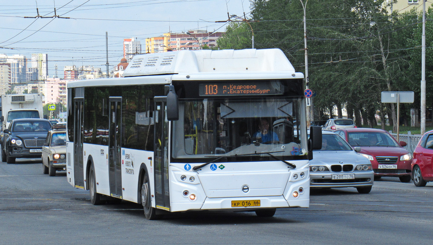 Свердловская область, ЛиАЗ-5292.67 (CNG) № 617