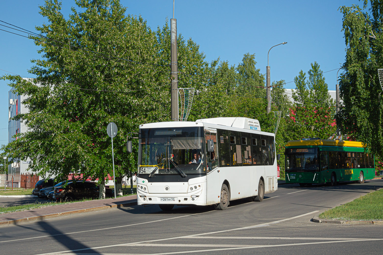 Пензенская область, КАвЗ-4270-70 № Р 261 НК 58