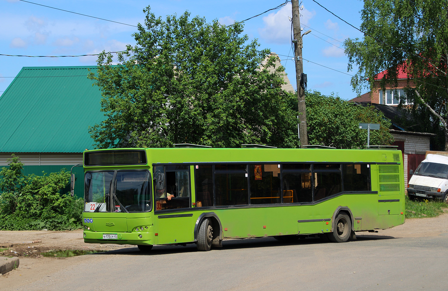 Кировская область, МАЗ-103.465 № В 175 СР 43