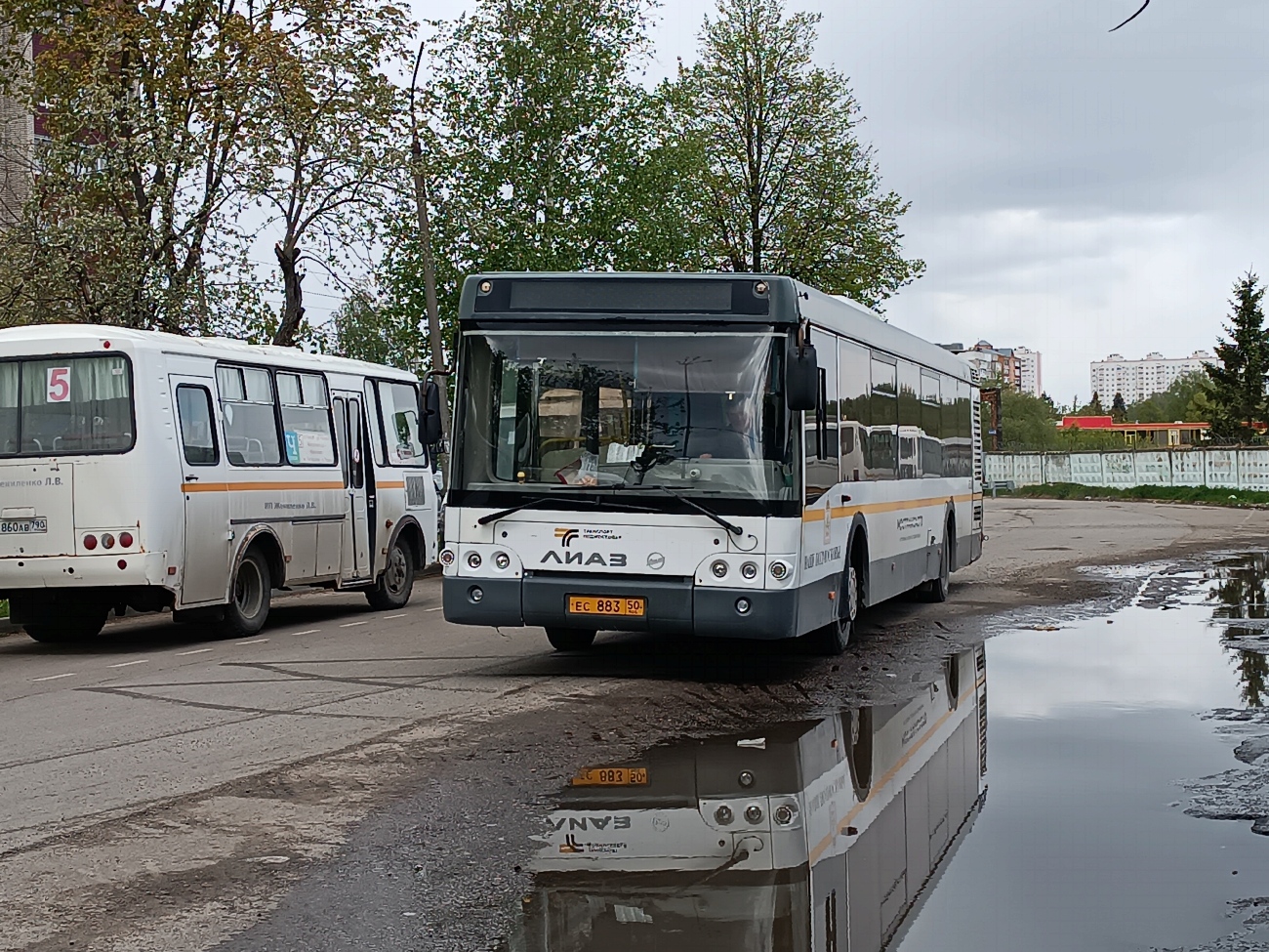 Московська область, ПАЗ-320530-04 № Р 860 АВ 790; Московська область, ЛиАЗ-5292.60 № 055008