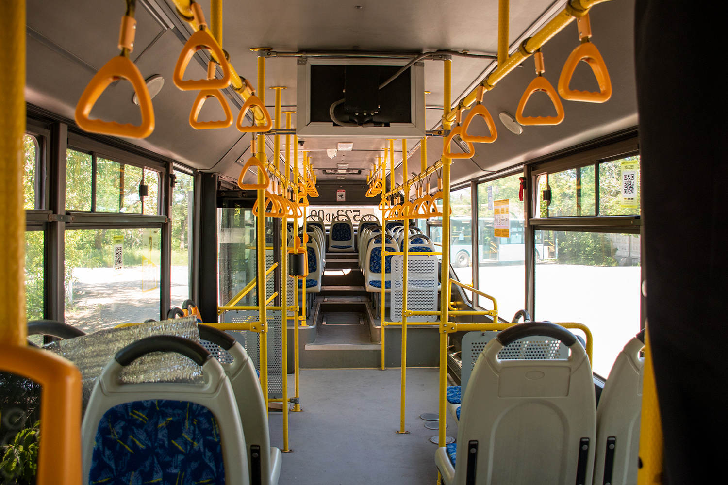 Карагандинская область, Yutong ZK6118HGA № 523 AD 09