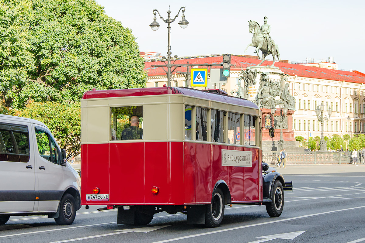 Санкт-Петербург, ЗиС-8 (реплика) № Е 747 ХО 53