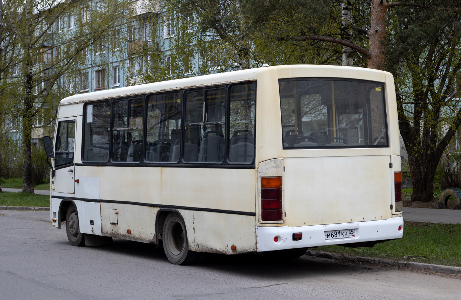 Вологодская область, ПАЗ-320402-03 № М 681 КН 35