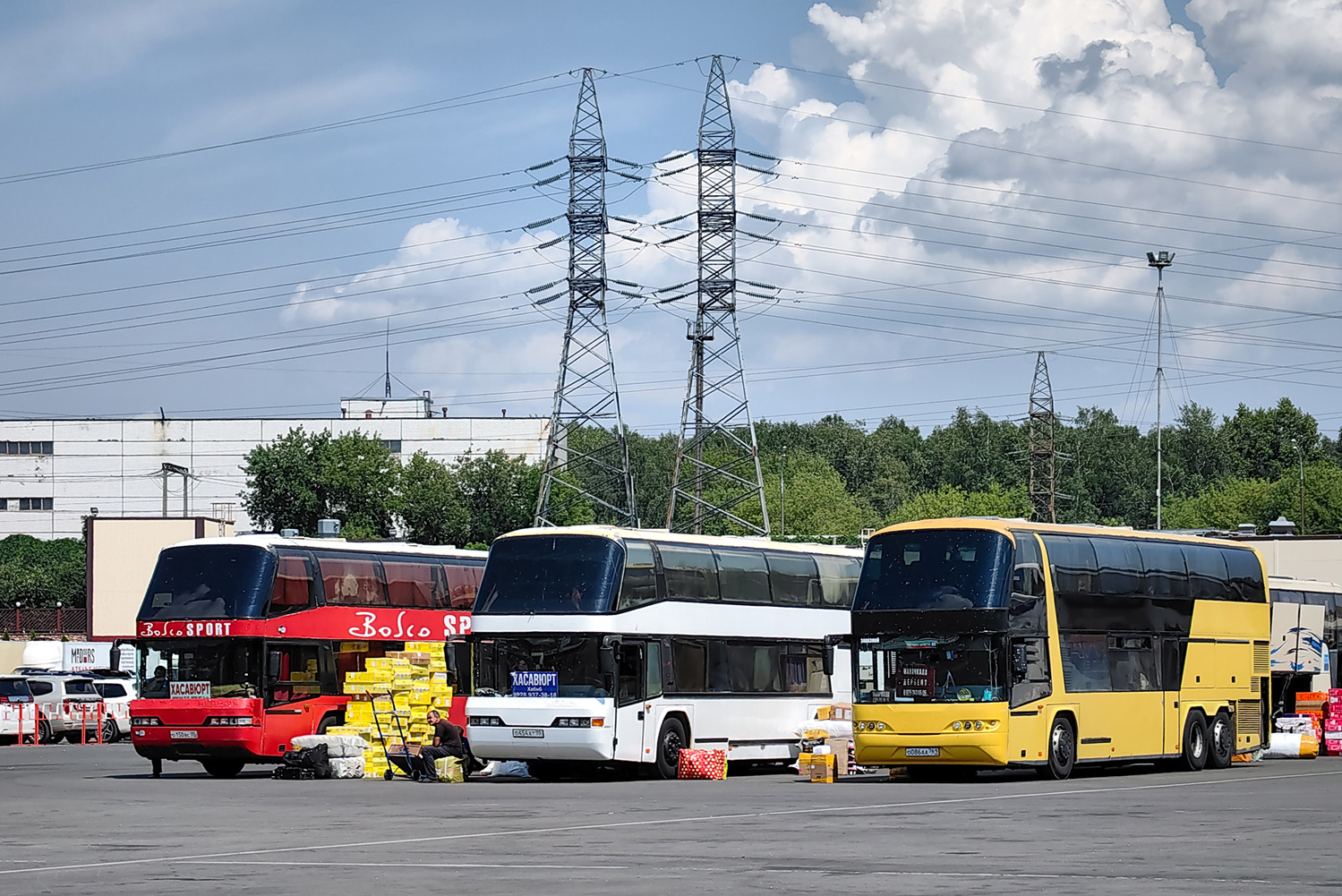 Дагестан, Neoplan N122/3 Skyliner № О 086 АА 761