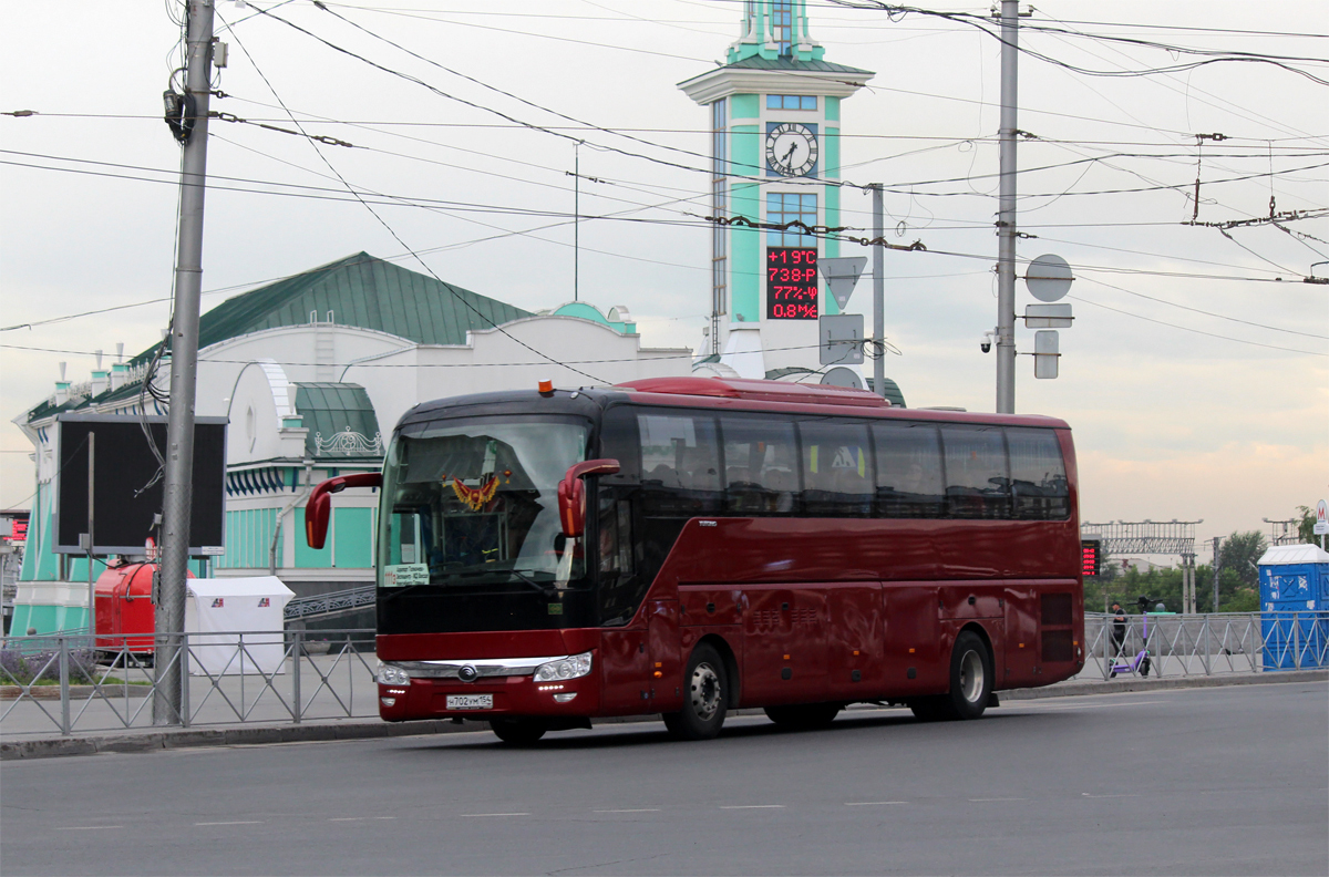 Новосибирская область, Yutong ZK6122H9 № Н 702 УМ 154