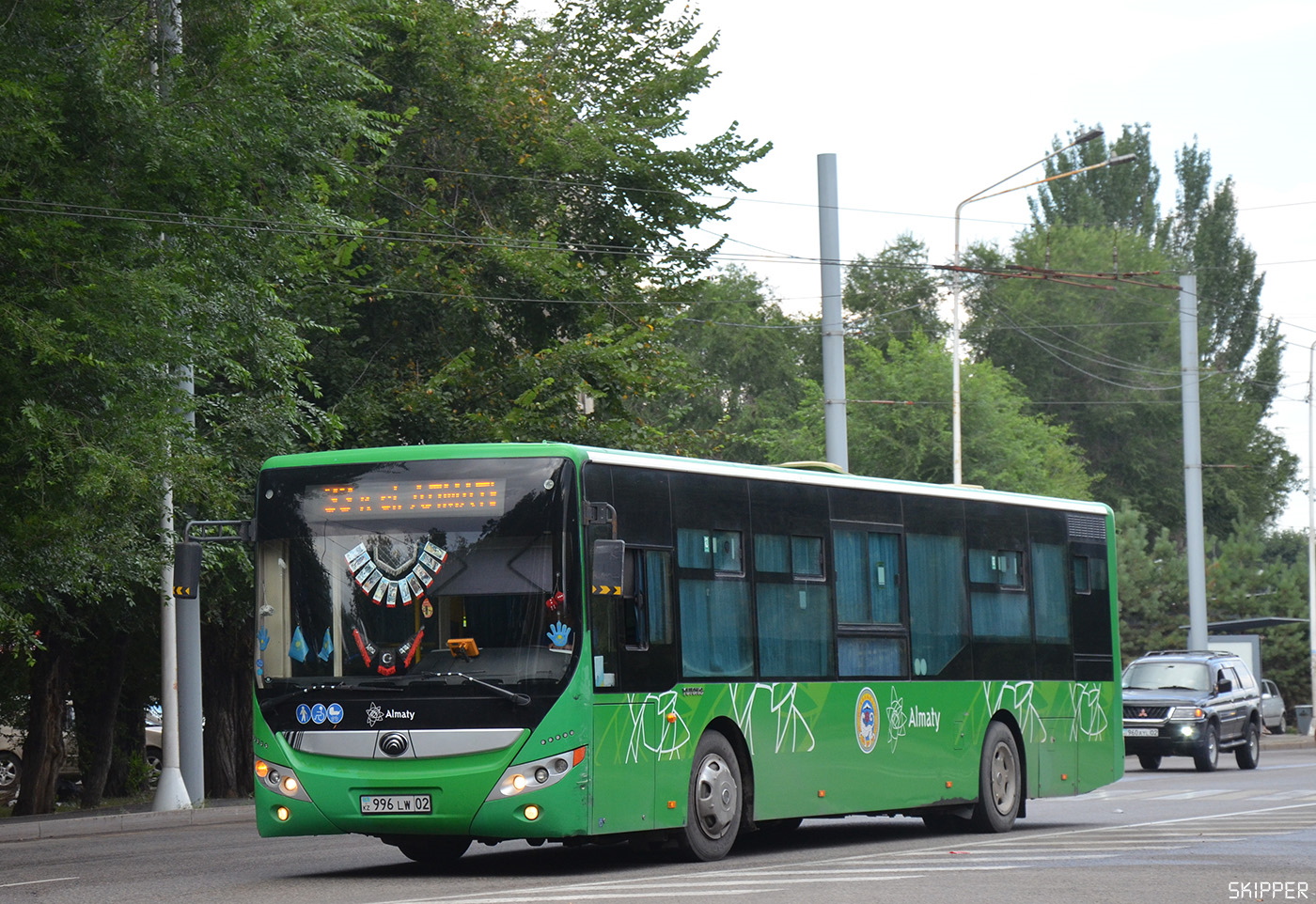 Алматы, Yutong ZK6118HGA (СарыаркаАвтоПром) № 996 LW 02