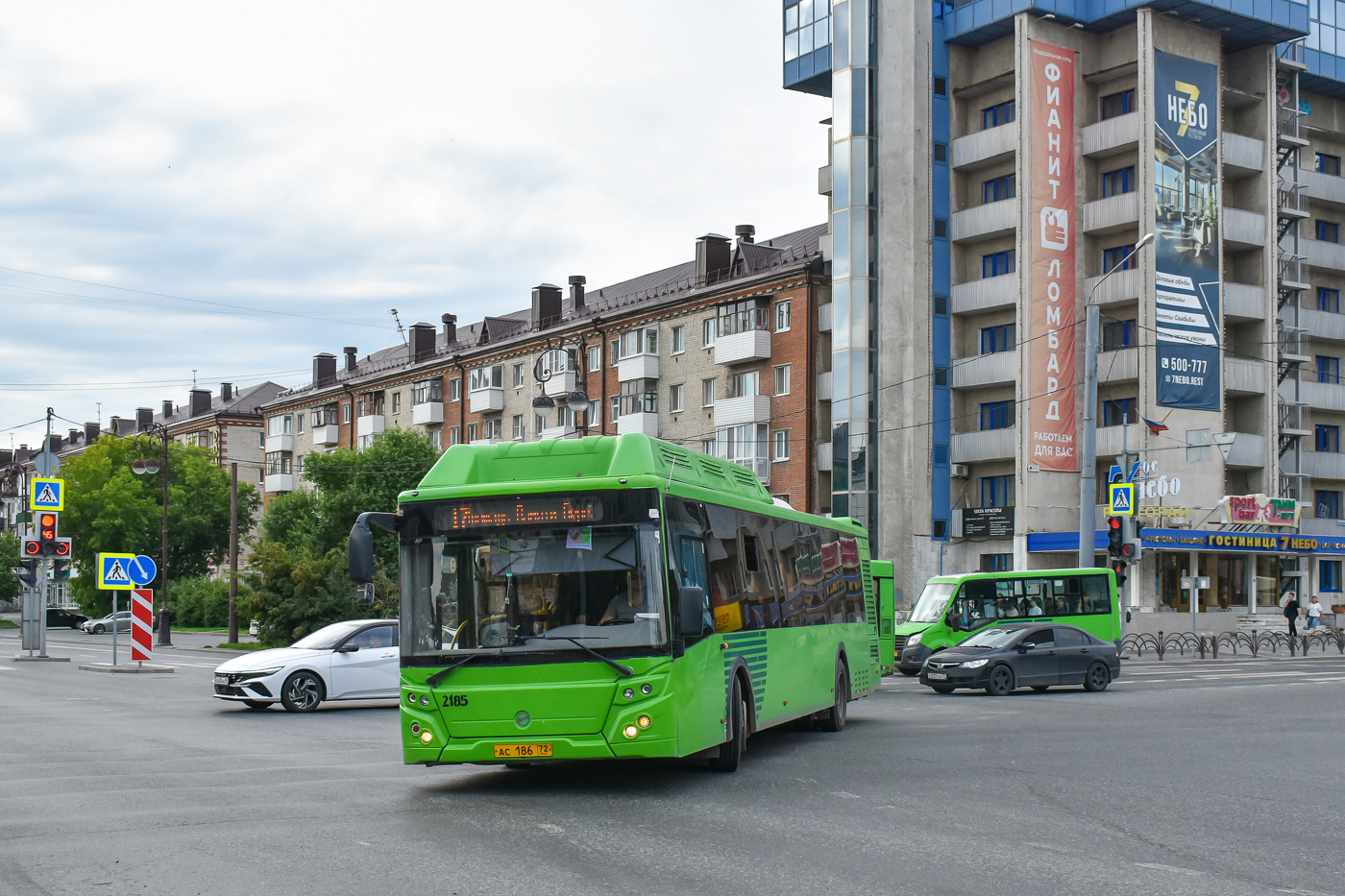 Тюменская область, ЛиАЗ-5292.67 (CNG) № 2185