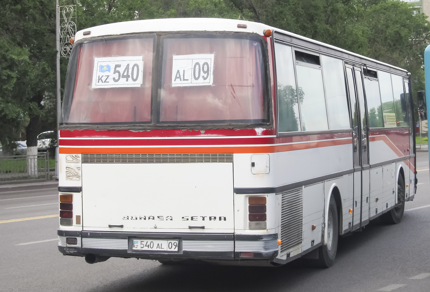 Карагандинская область, Setra S215UL № 540 AL 09