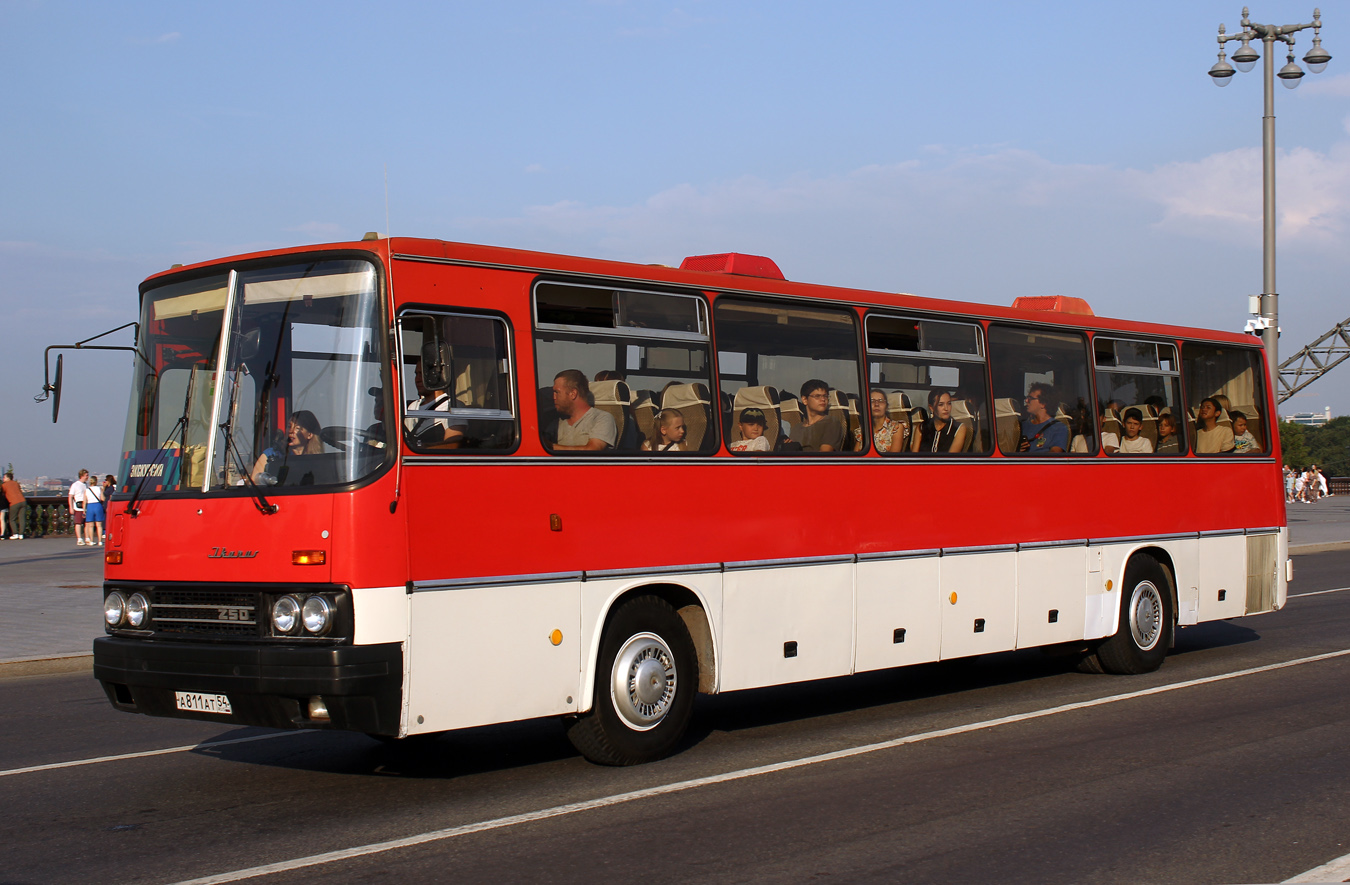 Москва, Ikarus 250.93 № А 811 АТ 54