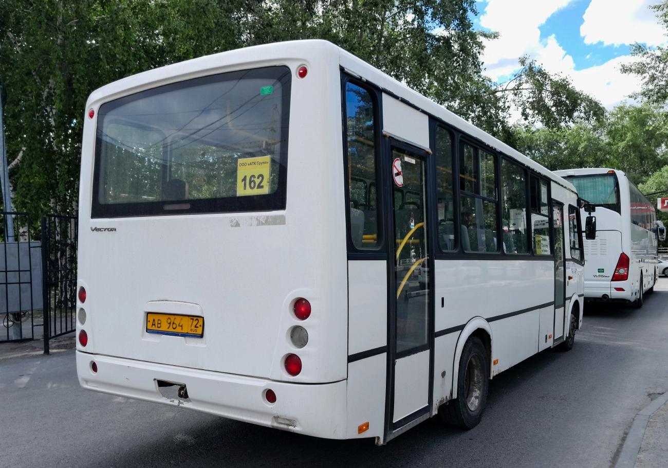 Тюменская область, ПАЗ-320412-04 "Вектор" № АВ 964 72; Тюменская область, Yutong ZK6122H9 № АС 709 72