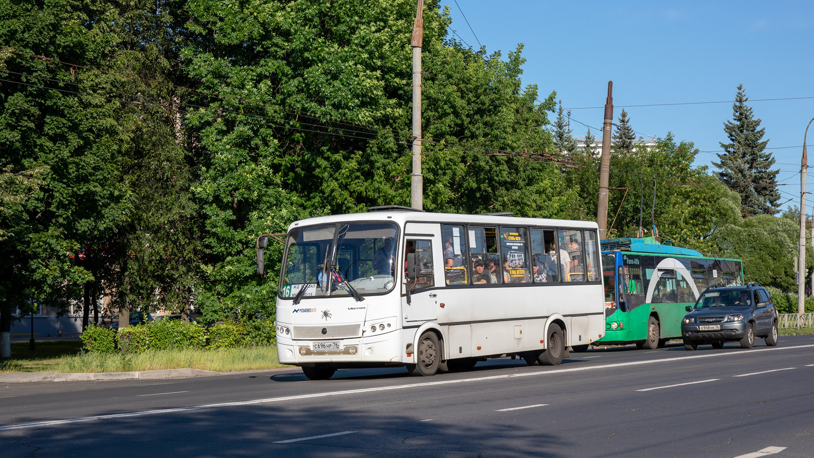 Ярославская область, ПАЗ-320412-04 "Вектор" № С 696 НР 76