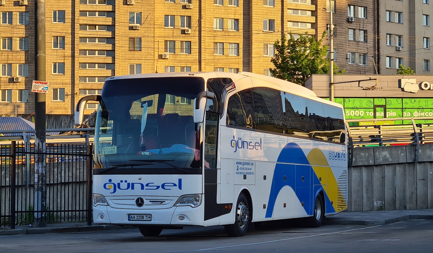 Киев, Mercedes-Benz Travego II SHD 15SHD facelift № AA 2208 TH