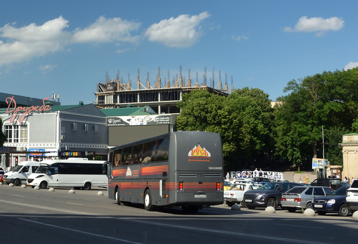 Ставропольский край, Van Hool T815 Acron № У 975 НА 33