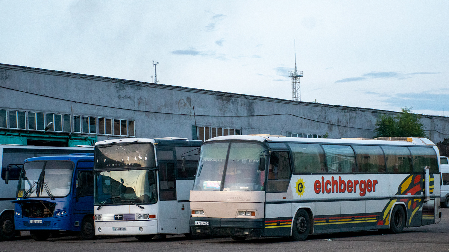 Obwód karagandyjski, Neoplan N216H Jetliner Nr 476 APN 09