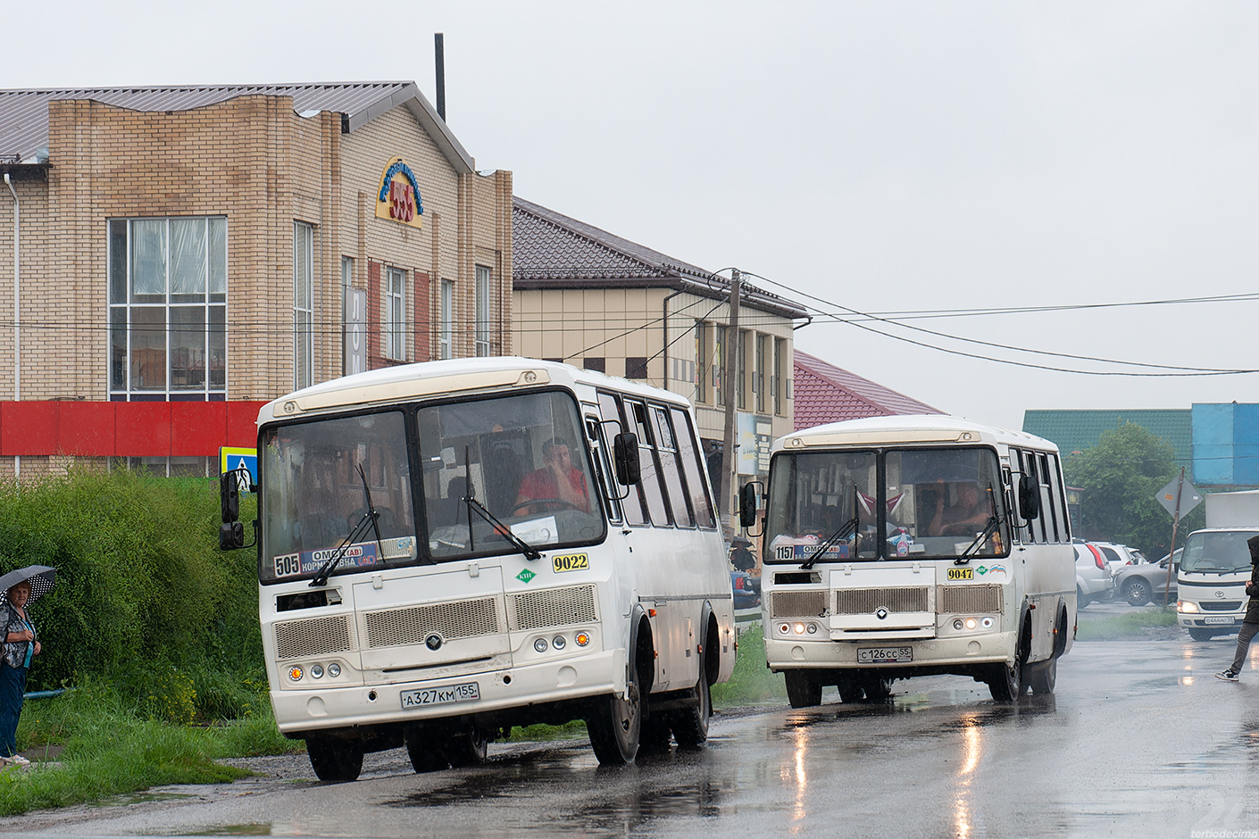 Омская область, ПАЗ-320540-12 № 9022; Омская область, ПАЗ-32053 № 9047