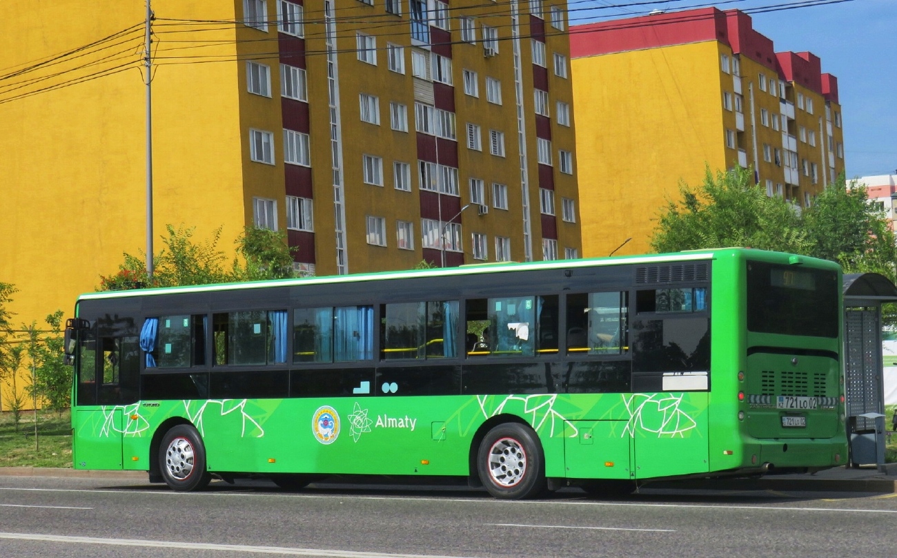 Алматы, Yutong ZK6118HGA № 721 LO 02