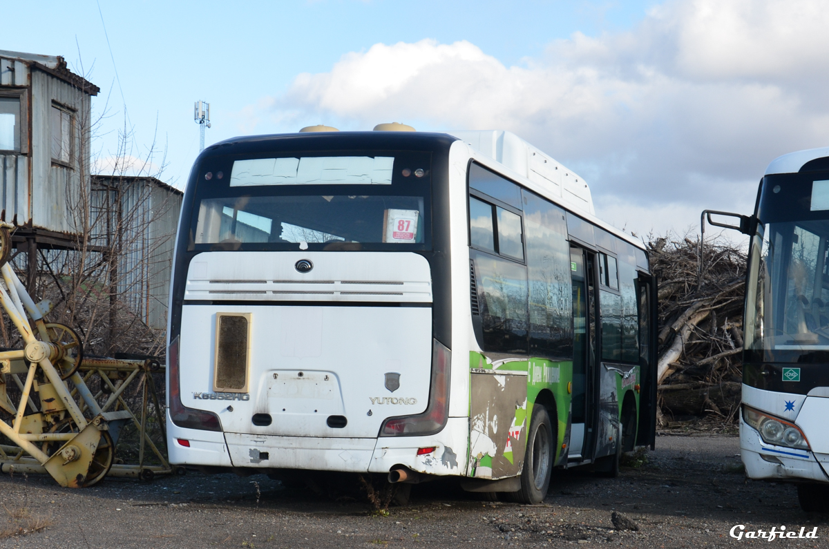 Кемеровская область - Кузбасс, Yutong ZK6852HG № АХ 041 42; Кемеровская область - Кузбасс — Автобусы без номеров