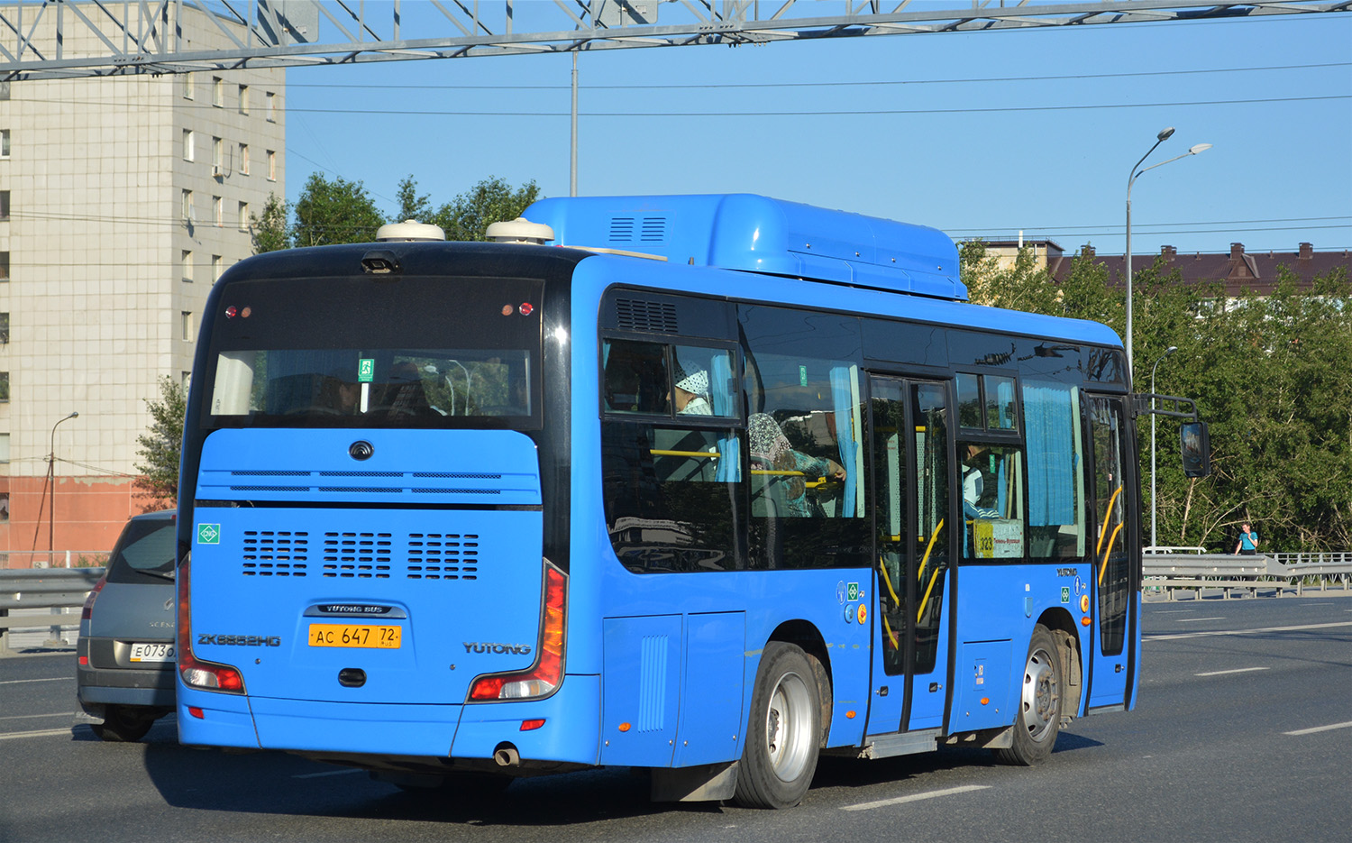 Тюменская область, Yutong ZK6852HG № АС 647 72