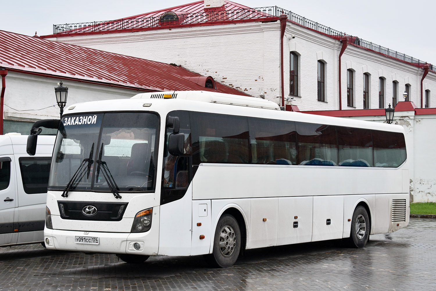 Челябинская область, Hyundai Universe Space Luxury № У 091 СС 174