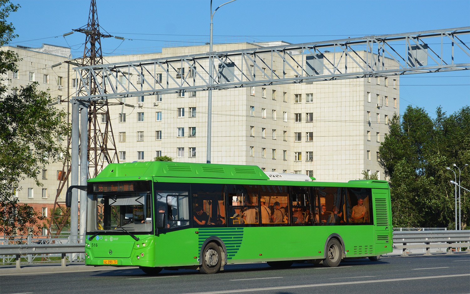 Цюменская вобласць, ЛиАЗ-5292.67 (CNG) № 516