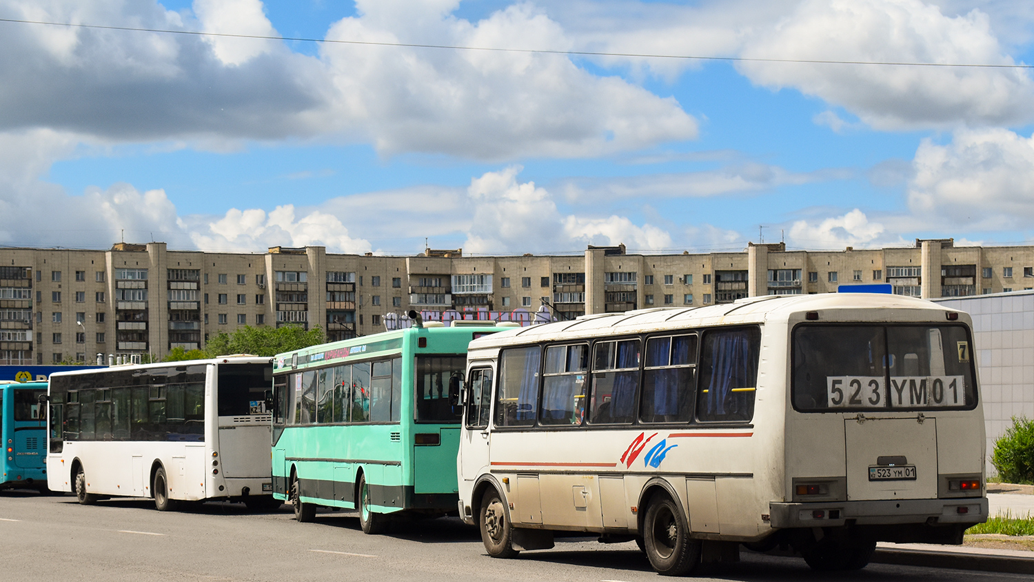 Карагандзінская вобласць, Yutong ZK6118HGA № 162 BD 09; Карагандзінская вобласць, Golden Dragon XML6125CR № 179 AN 09; Карагандзінская вобласць, Mercedes-Benz O405 № M 198 CX; Карагандзінская вобласць, ПАЗ-4234 № 523 YM 01