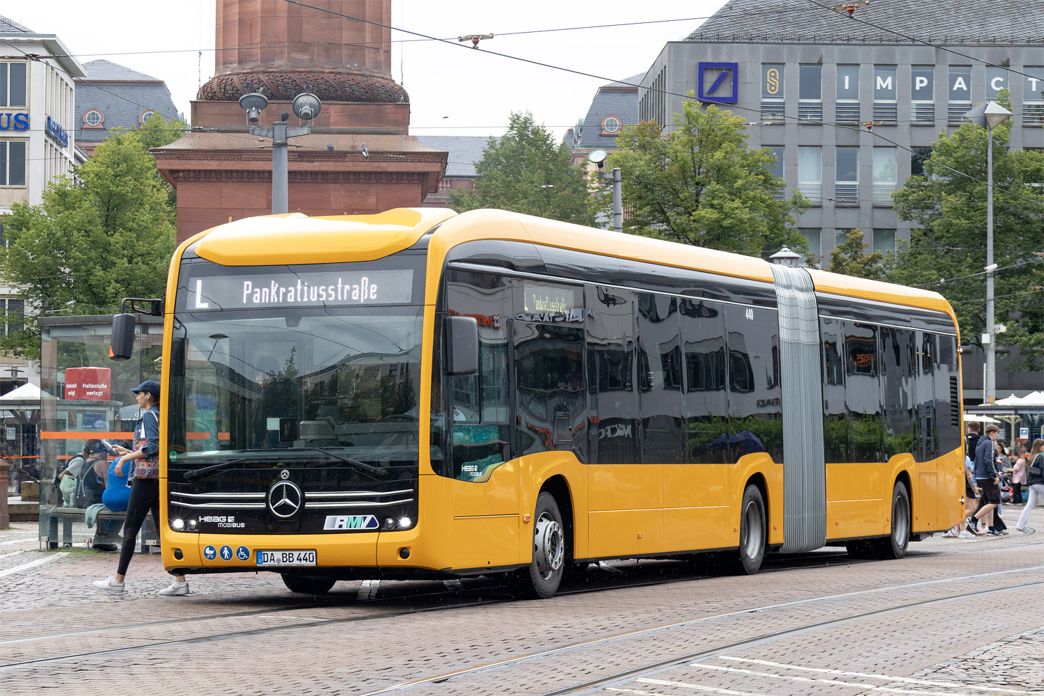 Гессен, Mercedes-Benz eCitaro G № 440; Гессен — Umleitungen · Gleisarbeiten am Ernst-Ludwigs-Platz · Darmstadt · 13.07.2024 — 25.08.2024