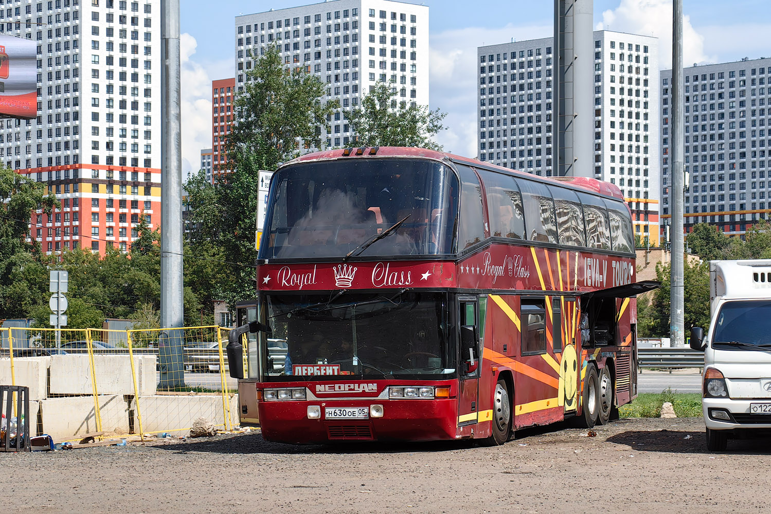 Дагестан, Neoplan N117/3H Loungeliner № Н 630 ОЕ 05