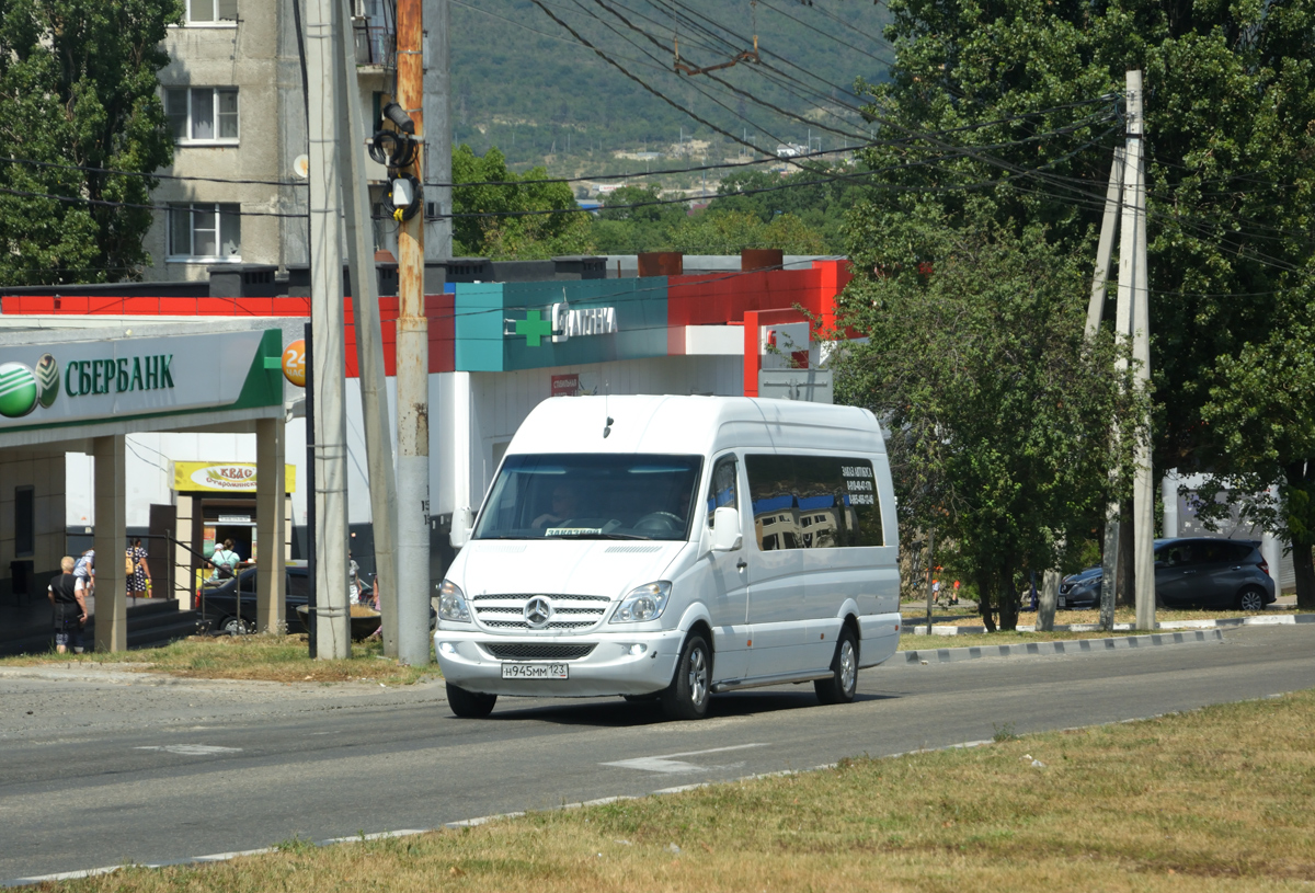 Краснодарский край, Mercedes-Benz Sprinter W906 316CDI № Н 945 ММ 123
