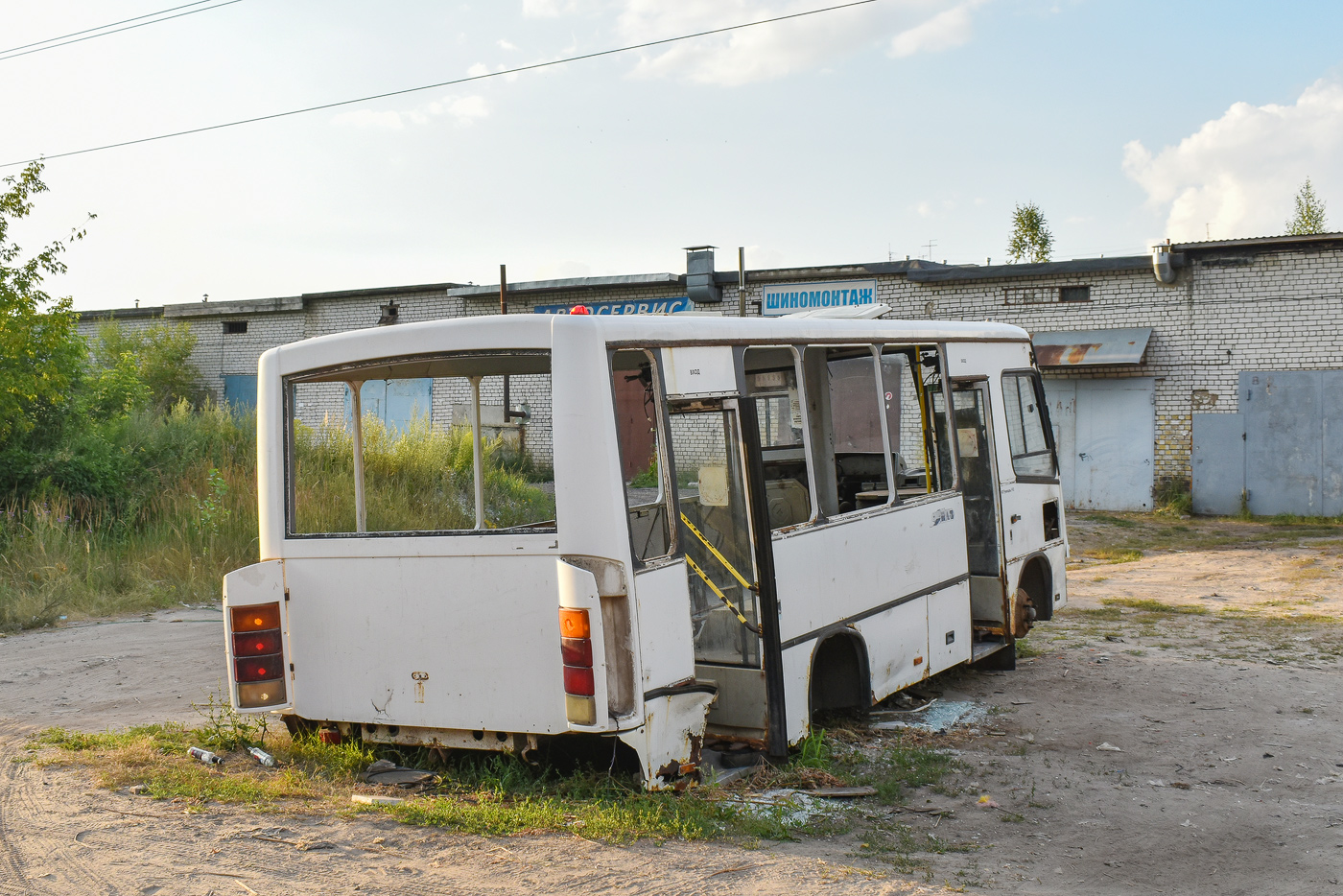 Вологодская область, ПАЗ-320402-05 № В 618 УК 35; Нижегородская область — Автобусы без номеров