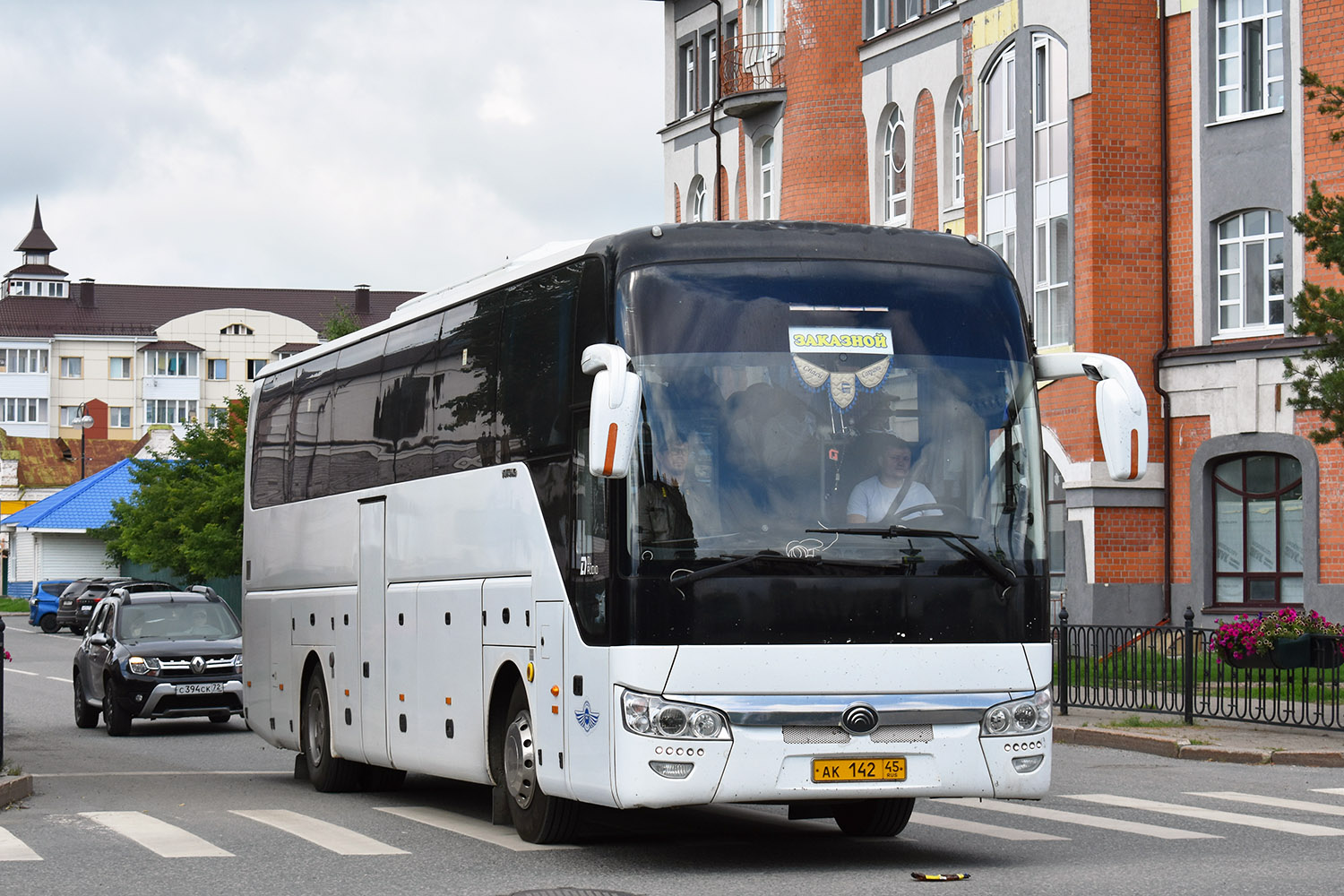 Курганская область, Yutong ZK6122H9 № АК 142 45