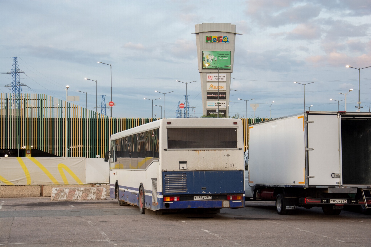 Москва, НефАЗ-5299-10-01 № Т 135 АУ 977