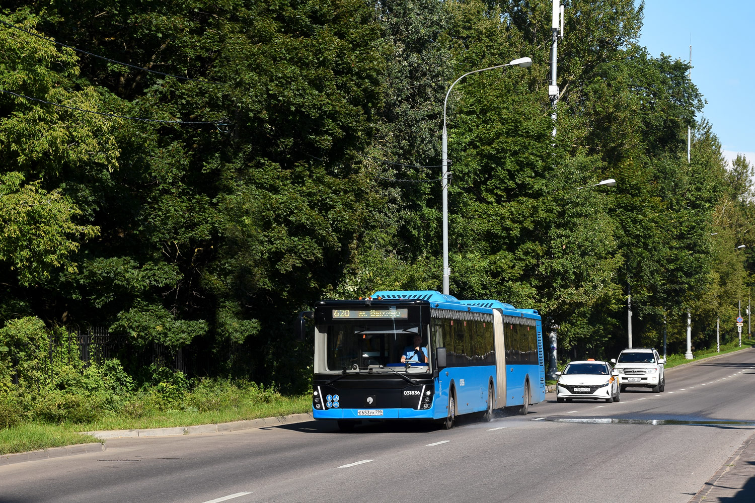 Moskva, LiAZ-6213.65 č. 031836