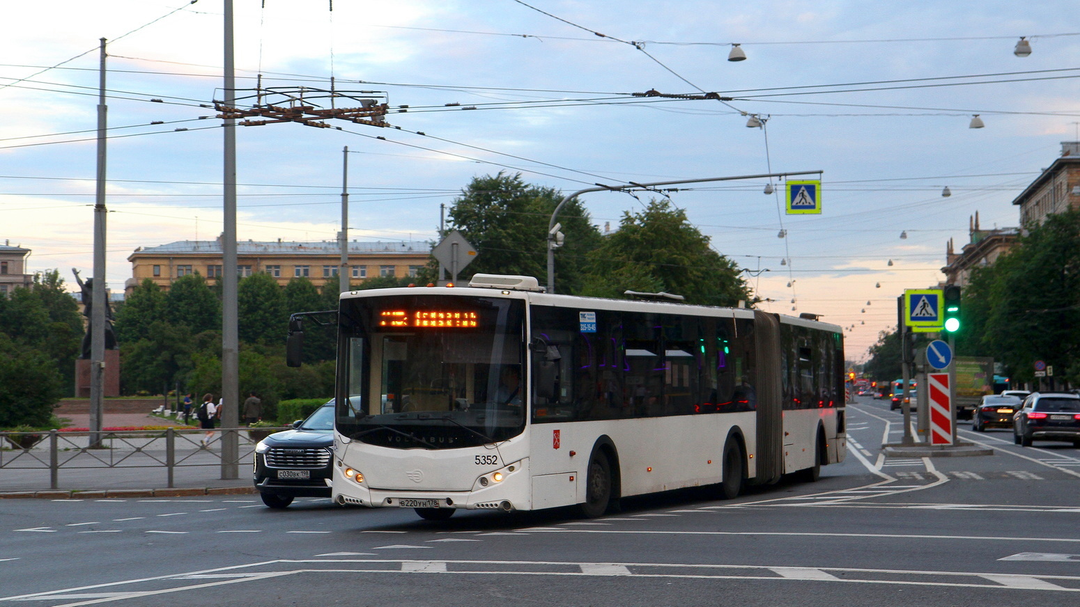 Санкт-Петербург, Volgabus-6271.00 № 5352