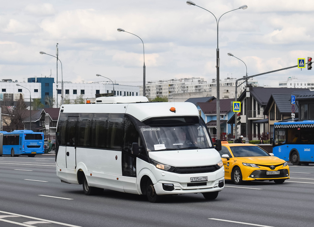 Москва, ЛиАЗ-6213.65 № 160328; Московская область, FoxBus 62412-01 № Е 725 НС 790