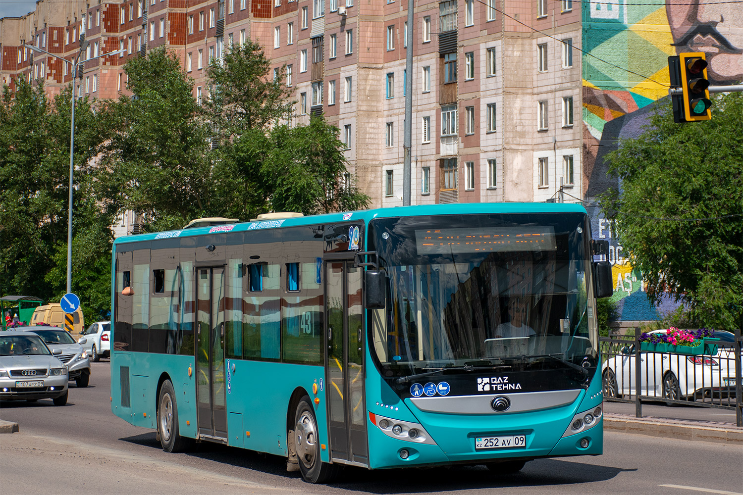 Карагандзінская вобласць, Yutong ZK6118HGA (QazTehna) № 252 AV 09