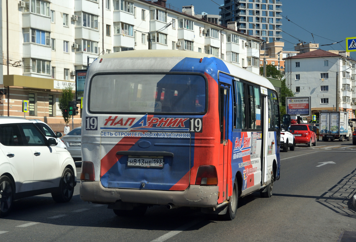 Краснодарский край, Hyundai County Kuzbass № Н 813 НЕ 193