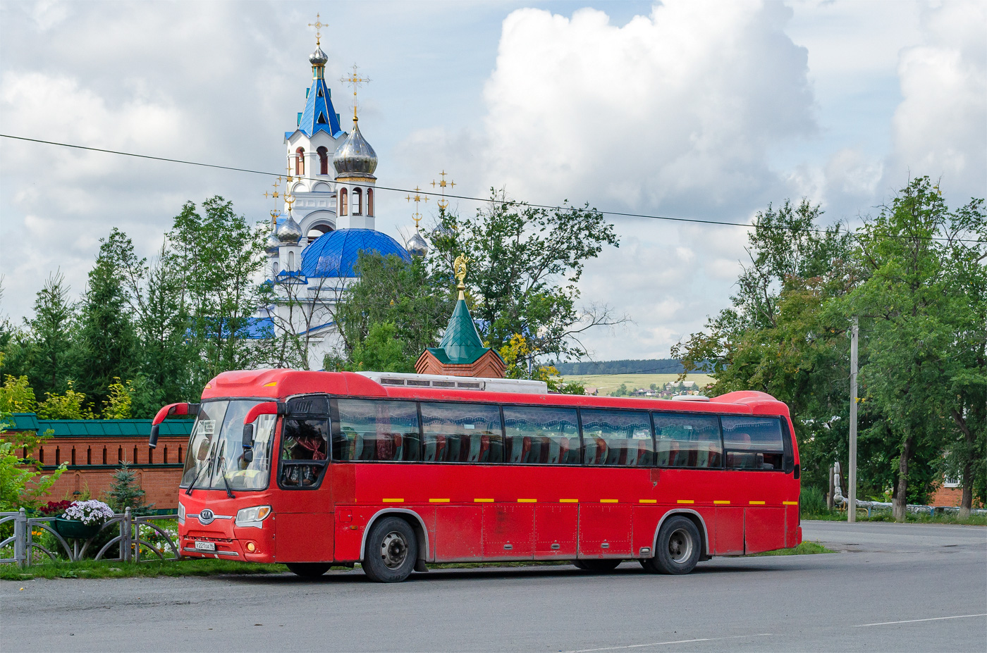 Свердловская область, Kia Granbird № Х 221 ОА 96