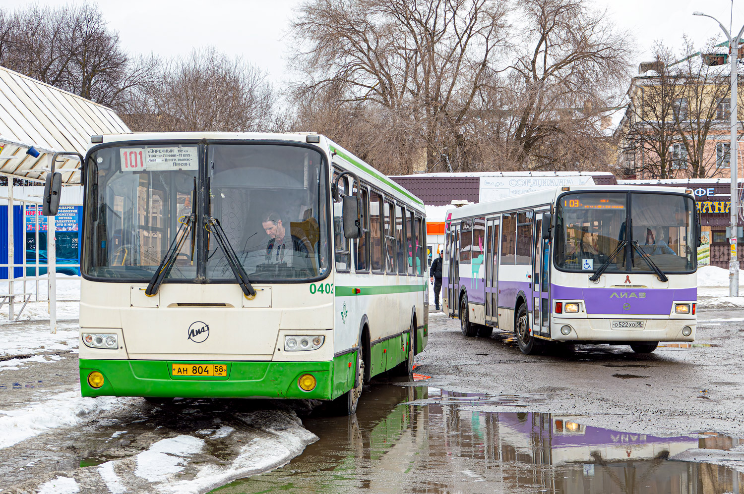 Penza region, LiAZ-5256.46 č. 402; Penza region, LiAZ-5293.60 č. 443