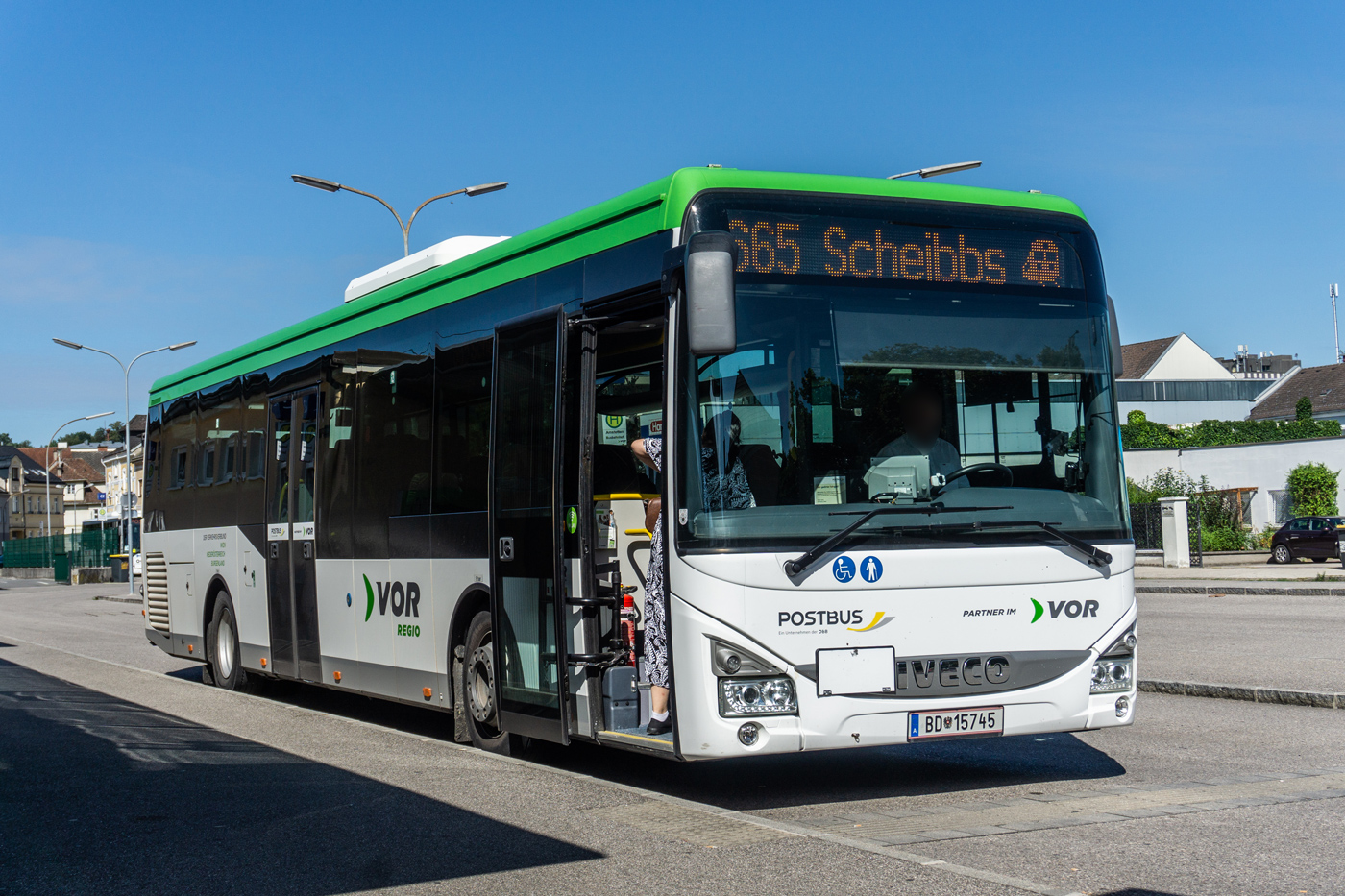 Австрия, IVECO Crossway LE LINE 12M № BD 15745