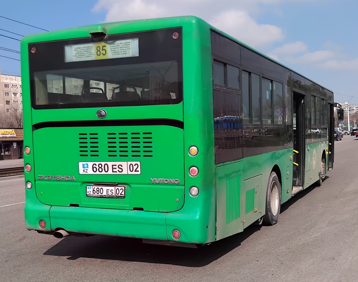 Алматы, Yutong ZK6118HGA № 680 ES 02