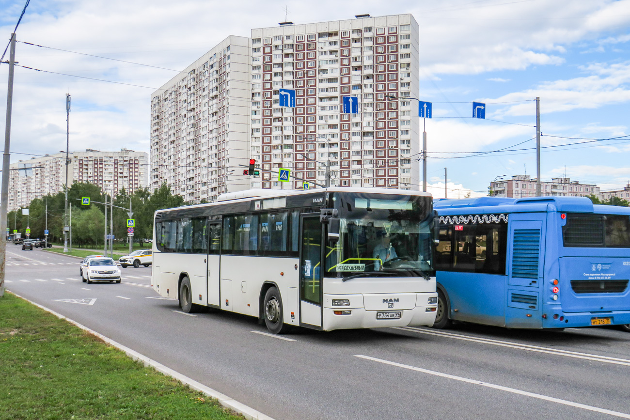 Москва, MAN A72 Lion's Classic SÜ283 № Р 754 АВ 99