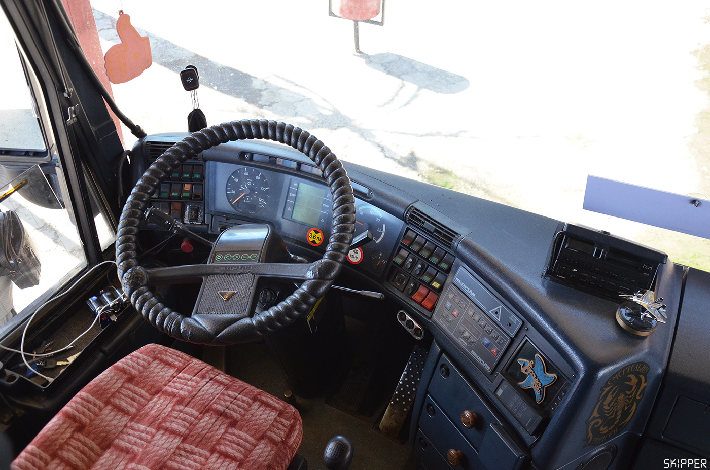 Кыргызстан, Neoplan N316SHD Transliner № 01 001 CRV