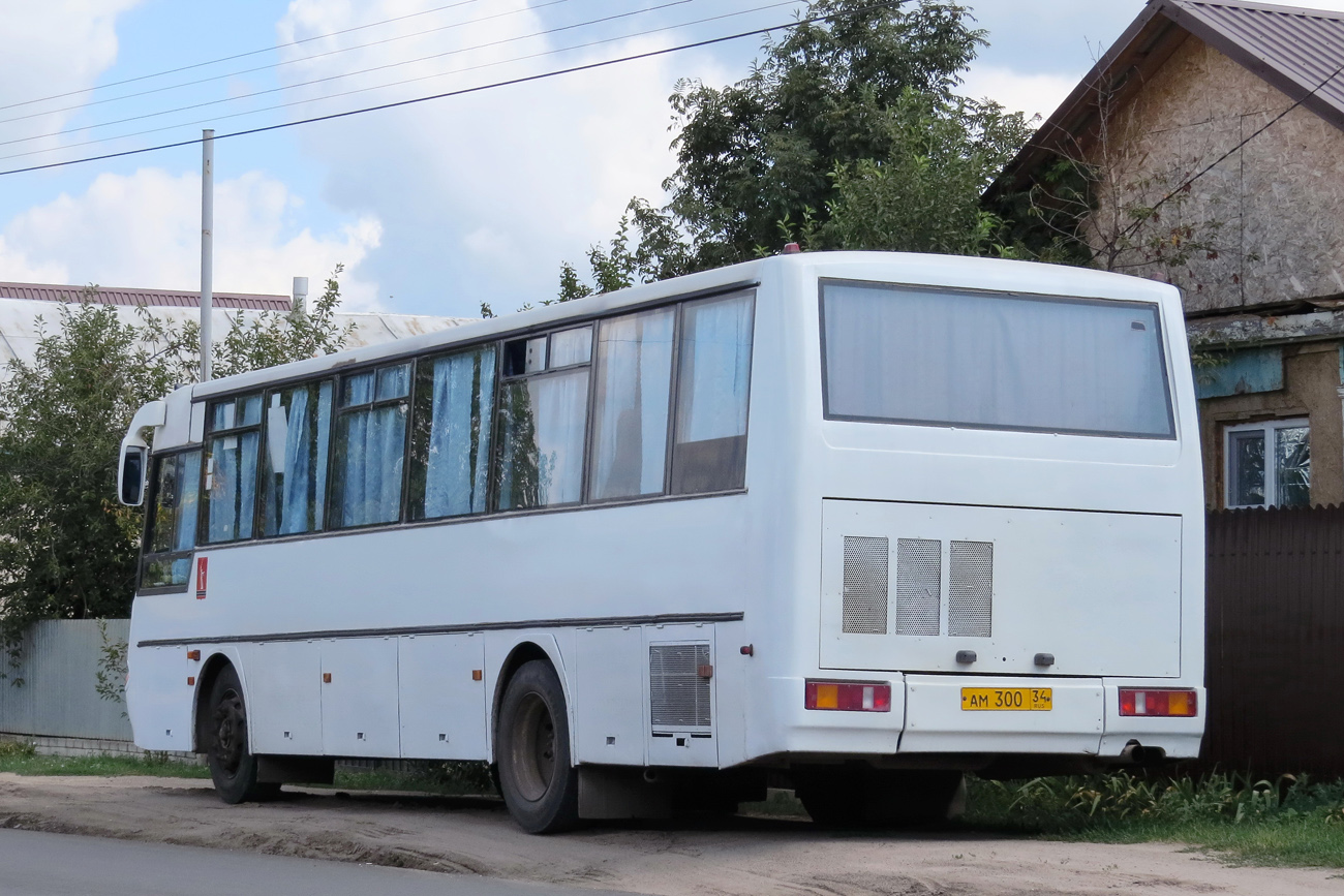 Волгоградская область, КАвЗ-4238-01 № АМ 300 34