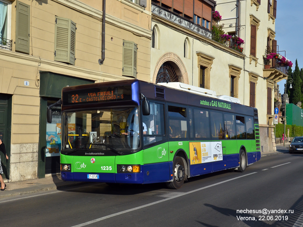Италия, BredaMenarinibus M240LU CNG № 1235 Италия, BredaMenarinibus M240LU CNG № 1235