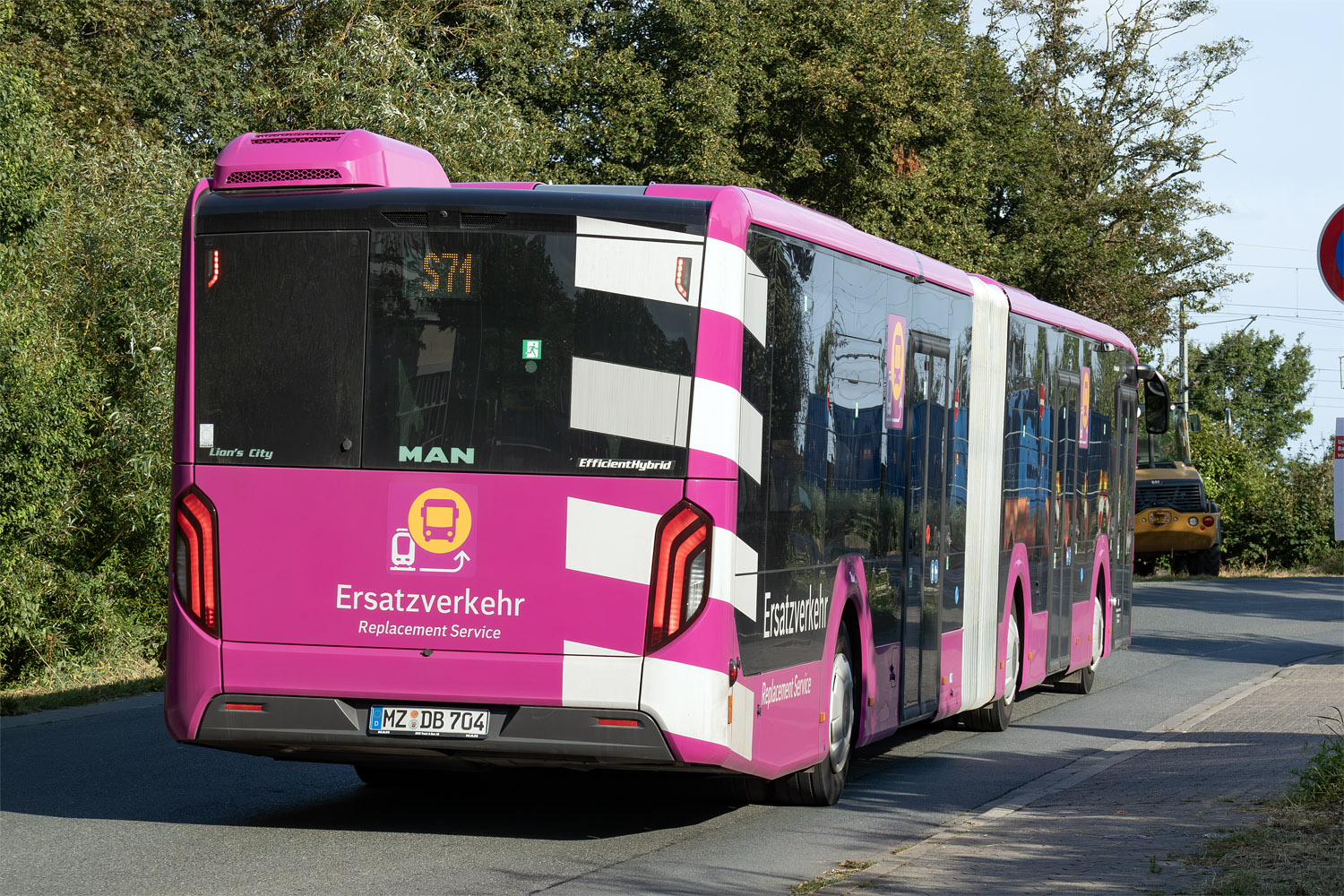 Рейнланд-Пфальц, MAN 18C Lion's City 18 NG360 EfficientHybrid № MZ-DB 704; Гессен — SEV · Riedbahn · Frankfurt am Main <> Mannheim · 15.07.2024 — 14.12.2024