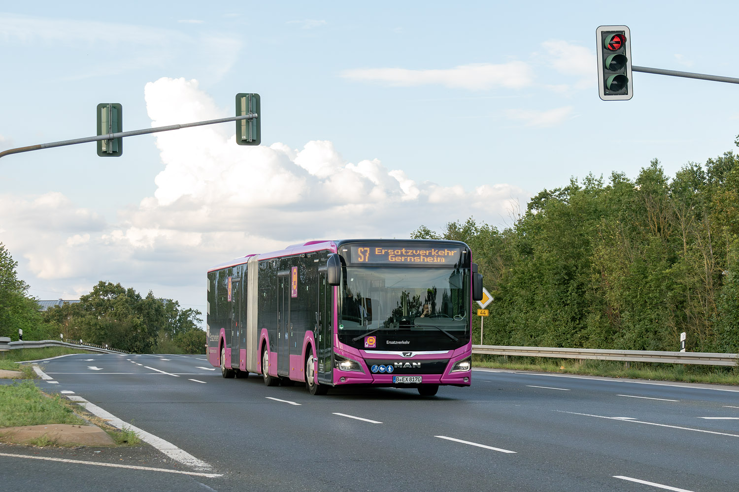 Бранденбург, MAN 18C Lion's City 18 NG360 EfficientHybrid № 817; Гессен — SEV · Riedbahn · Frankfurt am Main <> Mannheim · 15.07.2024 — 14.12.2024