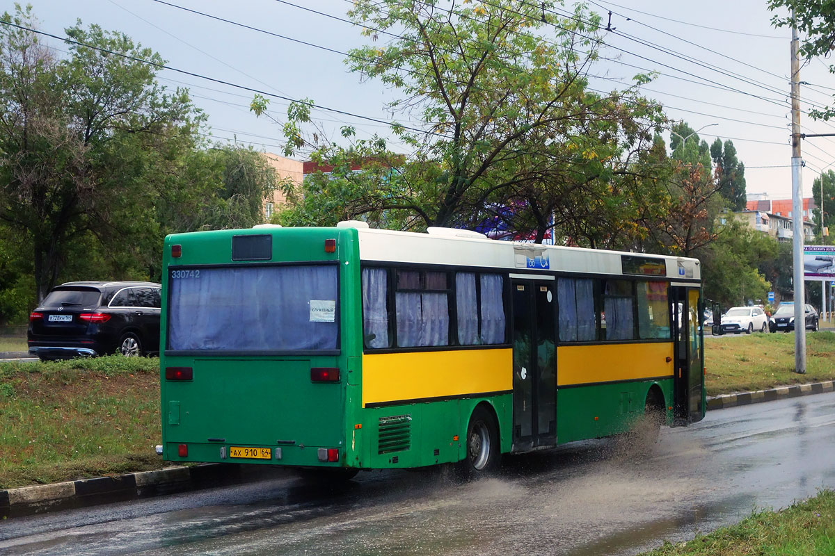 Саратовская область, Mercedes-Benz O405 № АХ 910 64