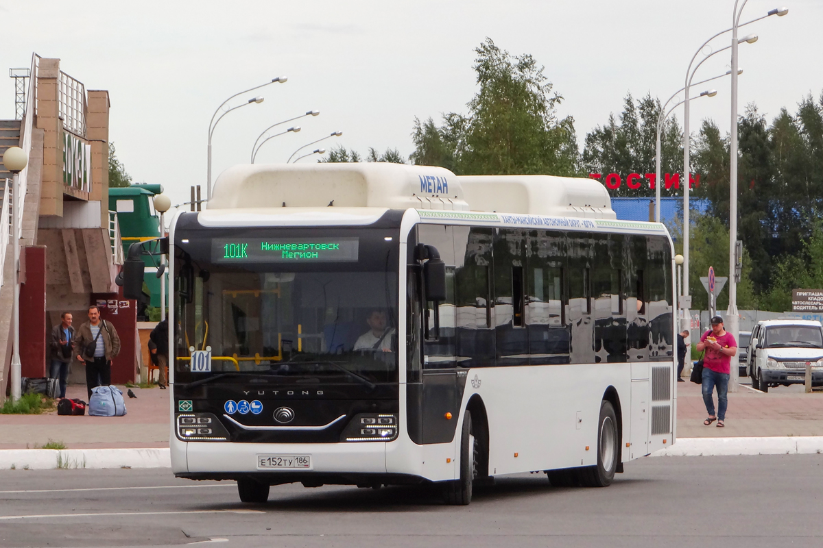 Ханты-Мансийский АО, Yutong ZK6116HG № Е 152 ТУ 186