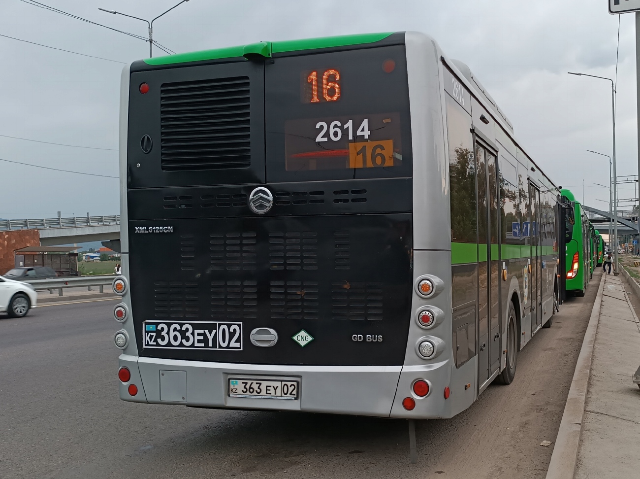 Almaty, Golden Dragon XML6125CN (Hyundai Trans Auto) Nr. 2614