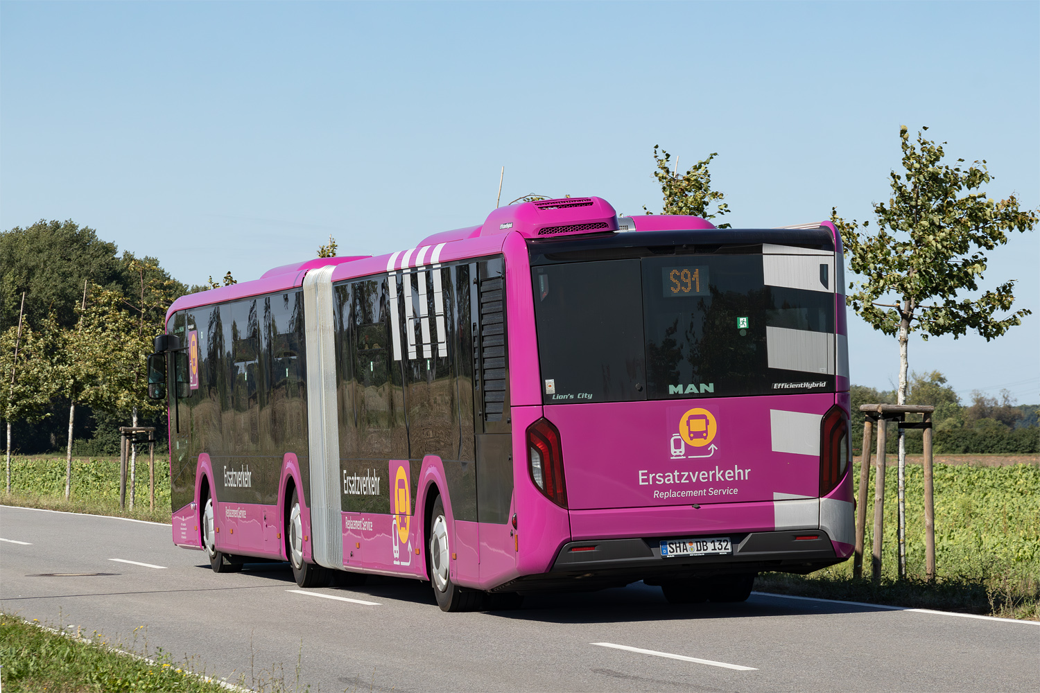 Baden-Württemberg, MAN 18C Lion's City 18 NG360 EfficientHybrid Nr. SHA-DB 132; Hessen — SEV · Riedbahn · Frankfurt am Main <> Mannheim · 15.07.2024 — 14.12.2024